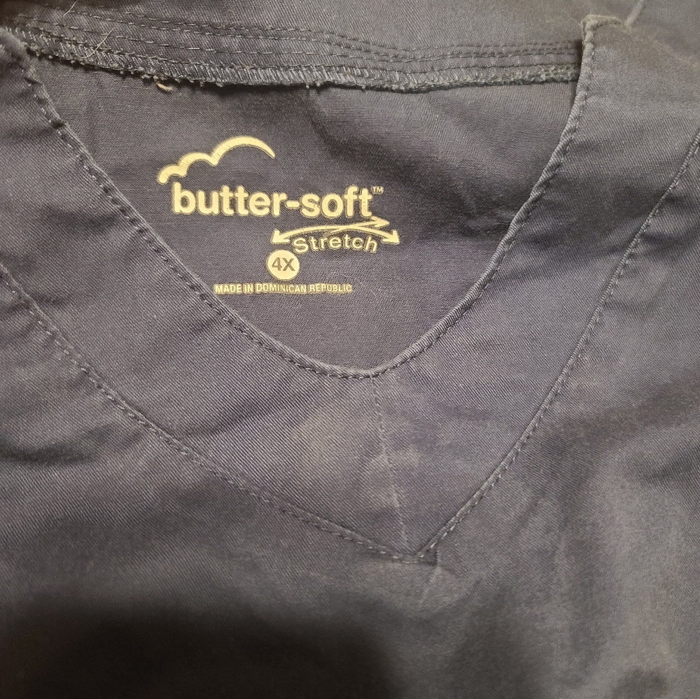 Scrub top - Picture 3 of 3